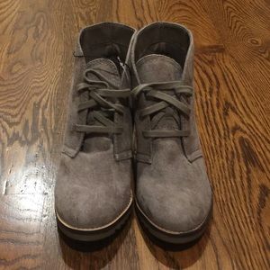 Merona Women’s suede look bootie.  Taupe  color.